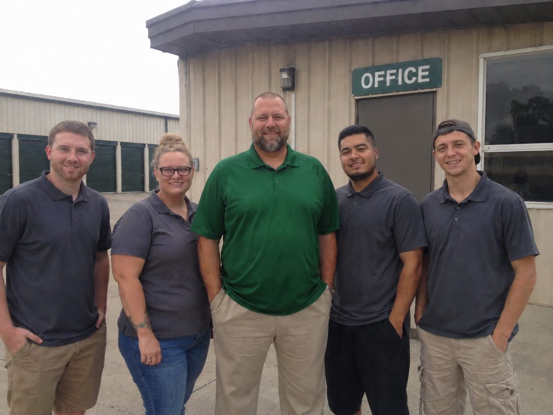 Pest control professionals in Pearland, TX